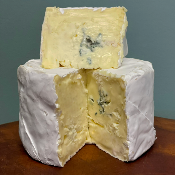 Lake Pukaki Blue Brie - OVERWEIGHT